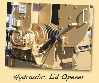 Hydraulic lids opens this Hammer Mill